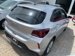 Foto 8 - Chevrolet Onix Onix 1.0 LT manual