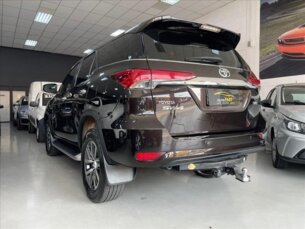 Foto 5 - Toyota SW4 SW4 2.8 TDI SRX 7L 4x4 automático