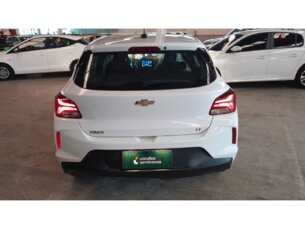 Foto 9 - Chevrolet Onix Onix 1.0 LT manual