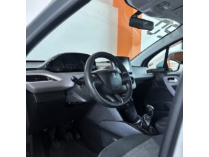 Foto 8 - Peugeot 208 208 1.2 Active manual