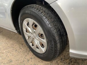 Foto 6 - Volkswagen Gol Gol 1.0 manual
