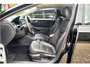 Foto 5 - Volkswagen Jetta Jetta 2.0 Comfortline Tiptronic (Flex) automático