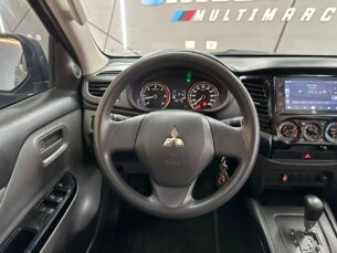 Foto 9 - Mitsubishi L200 Triton L200 Triton Savana 2.4 D GLS 4WD (Aut) automático