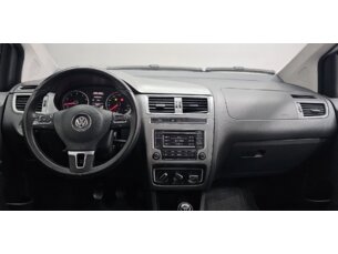 Foto 10 - Volkswagen Fox Fox Comfortline 1.6 MSI (Flex) manual