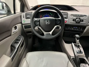 Foto 9 - Honda Civic New Civic LXR 2.0 i-VTEC (Aut) (Flex) automático