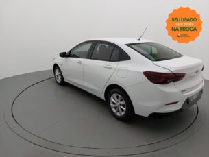 Foto 3 - Chevrolet Onix Onix 1.0 LT manual