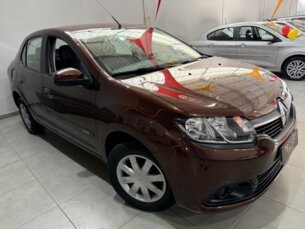 Foto 2 - Renault Logan Logan Expression 1.0 16V (flex) manual