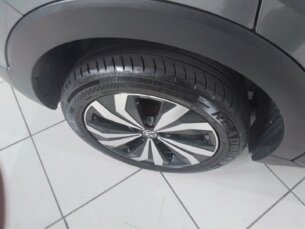 Foto 9 - Volkswagen T-Cross T-Cross 1.0 200 TSI Comfortline (Aut) automático