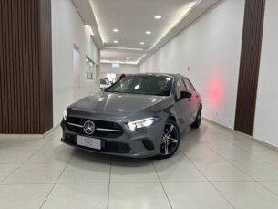 Foto 1 - Mercedes-Benz Classe A Classe A 250 Vision 2.0 Turbo automático
