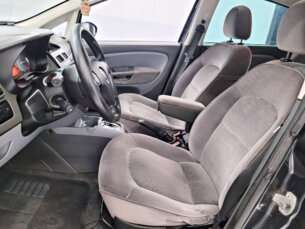 Foto 9 - Fiat Linea Linea 1.9 16V Dualogic (Flex) automático