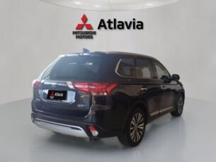 Foto 5 - Mitsubishi Outlander Outlander 2.2 DI-D HPE-S 4WD automático