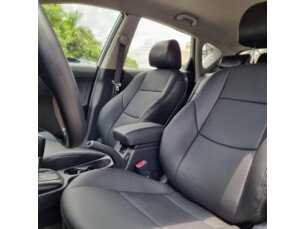 Foto 8 - Hyundai i30 i30 GLS 2.0 16V automático