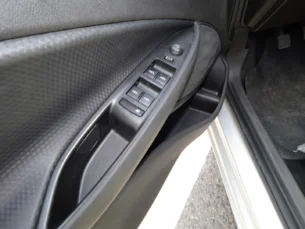Foto 4 - Chevrolet Onix Onix 1.0 LT manual