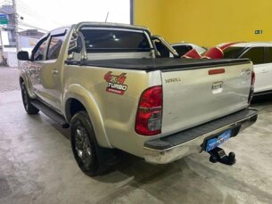 Foto 6 - Toyota Hilux Cabine Dupla Hilux 2.7 Flex 4x2 CD SR (Aut) automático