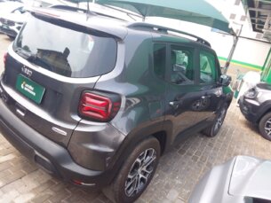 Foto 6 - Jeep Renegade Renegade 1.3 T270 Longitude automático