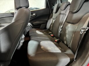 Foto 8 - Fiat Toro Toro Freedom 1.8 AT6 4x2 (Flex) automático