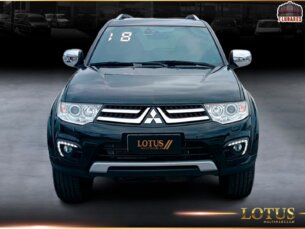Foto 2 - Mitsubishi Pajero Pajero 3.2 DI-D HPE 4WD (Aut) automático