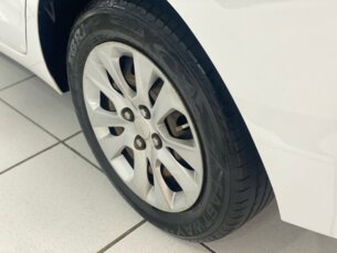 Foto 7 - Chevrolet Onix Onix 1.0 (Flex) manual