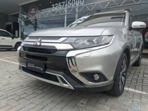 Foto 4 - Mitsubishi Outlander Outlander 3.0 V6 HPE-S 4WD 7L automático