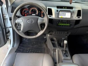 Foto 6 - Toyota Hilux Cabine Dupla Hilux 3.0 TDI 4x4 CD SRV (Aut) automático