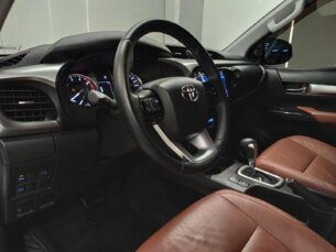 Foto 5 - Toyota Hilux Cabine Dupla Hilux CD 2.8 TDI SR 4WD automático