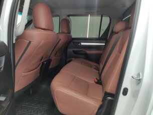 Foto 7 - Toyota Hilux Cabine Dupla Hilux CD 2.8 TDI SR 4WD automático
