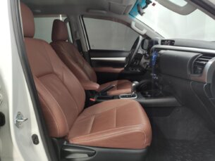 Foto 9 - Toyota Hilux Cabine Dupla Hilux CD 2.8 TDI SR 4WD automático