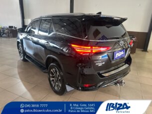 Foto 9 - Toyota SW4 SW4 2.8 TDI Diamond 7L 4WD automático