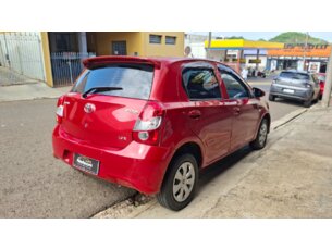 Foto 5 - Toyota Etios Hatch Etios X 1.3 (Flex) (Aut) automático