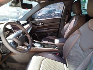 Foto 10 - Jeep Commander Commander 1.3 T270 Overland (Aut) automático