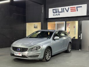 Foto 4 - Volvo V60 V60 2.0 T5 Drive-E Kinetic automático