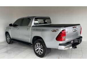 Foto 5 - Toyota Hilux Cabine Dupla Hilux 2.8 TDI SRV CD 4x4 (Aut) automático