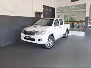 Foto 1 - Toyota Hilux Cabine Dupla Hilux 2.7 4x4 CD STD (Flex) automático