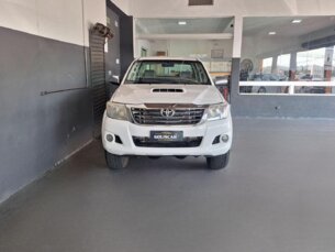 Foto 2 - Toyota Hilux Cabine Dupla Hilux 2.7 4x4 CD STD (Flex) automático