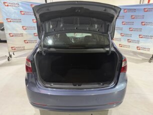 Foto 10 - Hyundai HB20S HB20S 1.6 Comfort Plus (Aut) automático