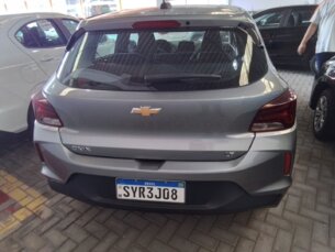 Foto 5 - Chevrolet Onix Onix 1.0 LT manual