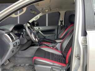 Foto 5 - Ford Ranger Cabine Dupla Ranger 3.2 TD XLT CD 4x4 (Aut) automático