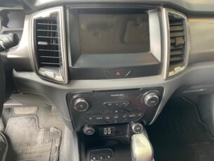 Foto 7 - Ford Ranger Cabine Dupla Ranger 3.2 TD XLT CD 4x4 (Aut) automático
