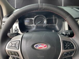 Foto 8 - Ford Ranger Cabine Dupla Ranger 3.2 TD XLT CD 4x4 (Aut) automático