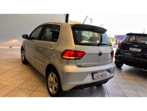 Foto 4 - Volkswagen Fox Fox 1.6 MSI Comfortline (Flex) manual