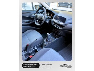 Foto 6 - Chevrolet Onix Onix 1.0 manual
