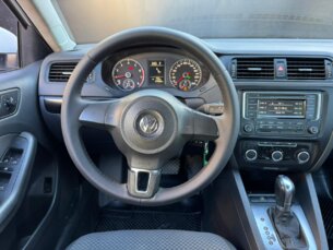 Foto 7 - Volkswagen Jetta Jetta 2.0 Comfortline Tiptronic (Flex) manual