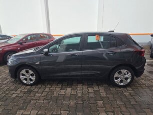 Foto 3 - Chevrolet Onix Onix 1.0 Turbo LTZ (Aut) automático