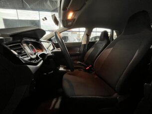 Foto 15 - Volkswagen Polo Track Polo 1.0 Track manual