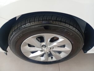 Foto 7 - Chevrolet Onix Plus Onix Plus 1.0 LT automático