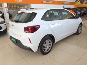 Foto 4 - Chevrolet Onix Onix 1.0 LT manual