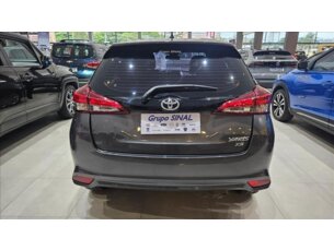 Foto 6 - Toyota Yaris Hatch Yaris 1.5 XS Connect CVT automático