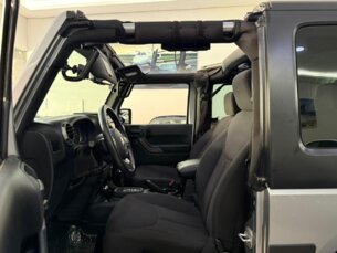 Foto 9 - Jeep Wrangler Wrangler 3.6 V6 Sport 4WD automático