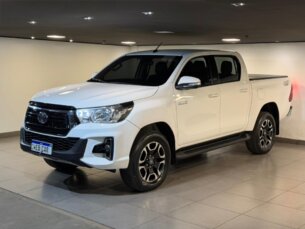 Foto 1 - Toyota Hilux Cabine Dupla Hilux 2.7 CD SR (Aut) automático