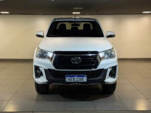 Foto 2 - Toyota Hilux Cabine Dupla Hilux 2.7 CD SR (Aut) automático